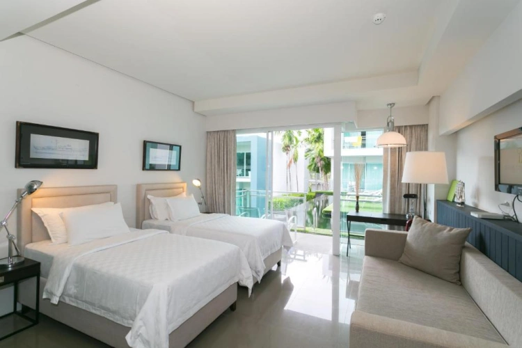 Grand Pool Access Double room
