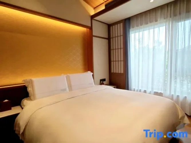 2 Bedrooms Double Family Villa