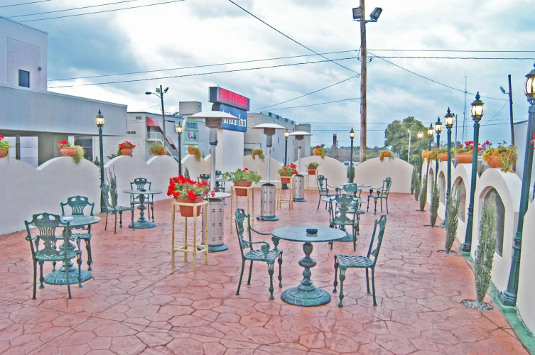 Atrium Inn