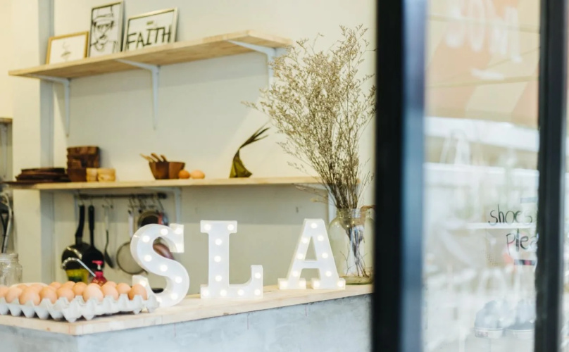 S L A bar n'bed - Hostel