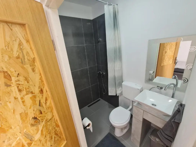 Budget Apartment LeLo Center1
