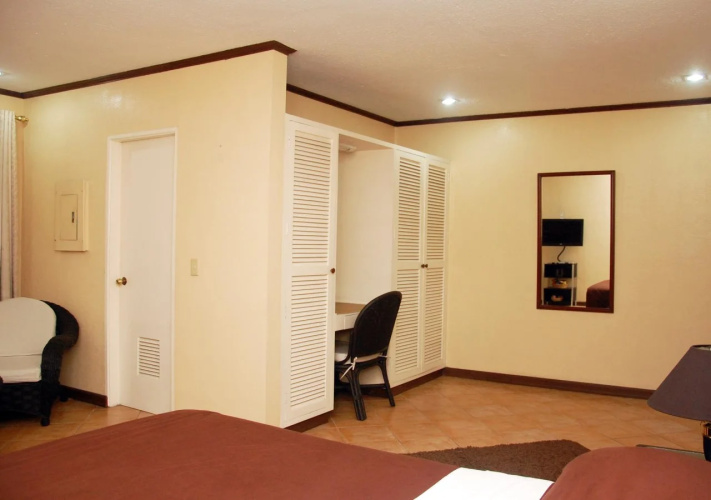 Apartelle Royal
