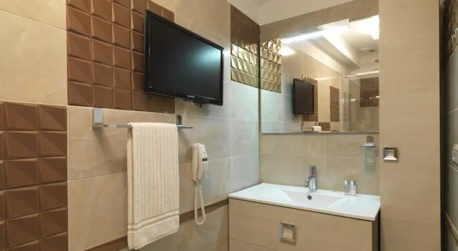 Silver Royal Suite