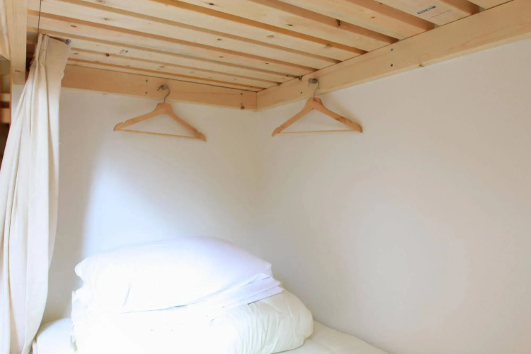 plumhostel