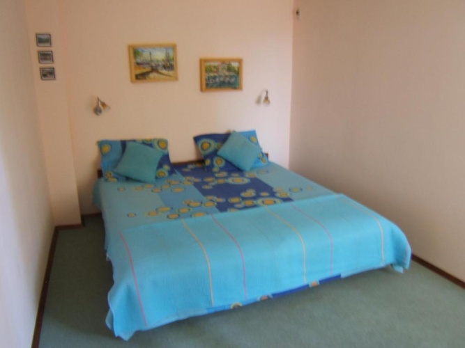 Standard Double Basement room