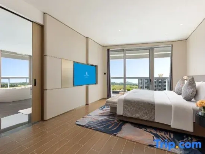 1 Bedroom Deluxe Triple Suite with ocean view