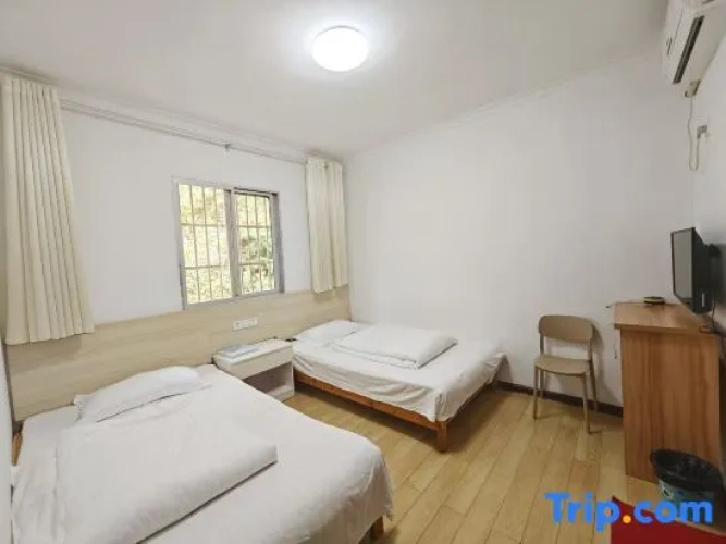 Quadruple Suite