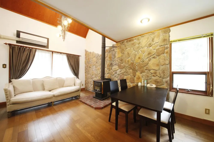 Phoenix Wing Chalets