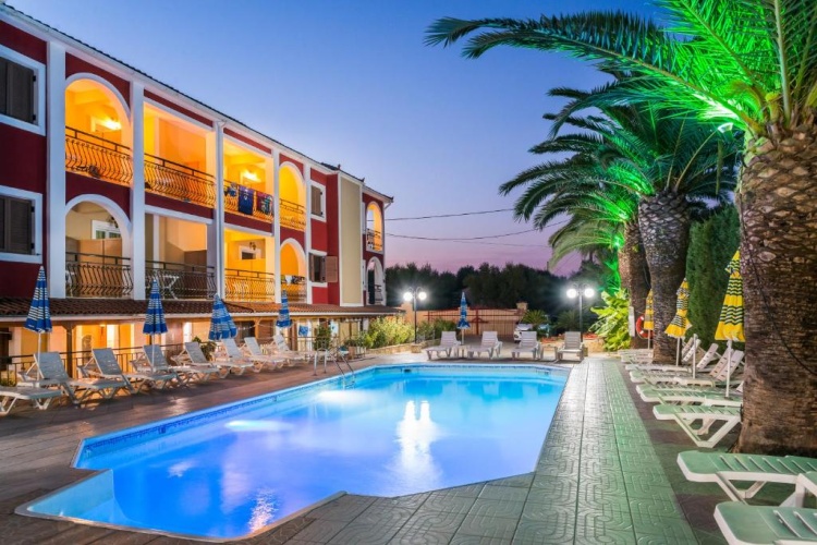 Double Studio with pool view