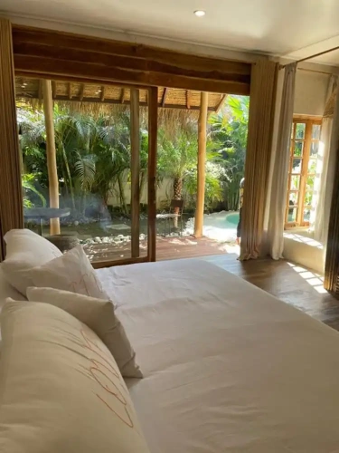 Standard Quadruple room with view