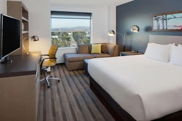 Den Double Guestroom