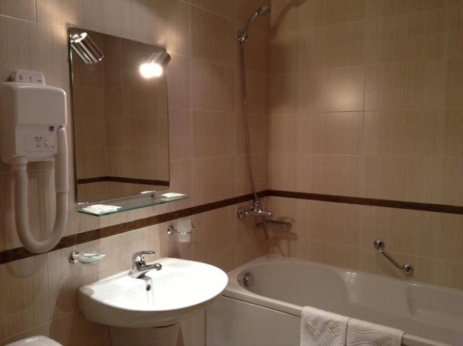 Standard Twin room with balcony