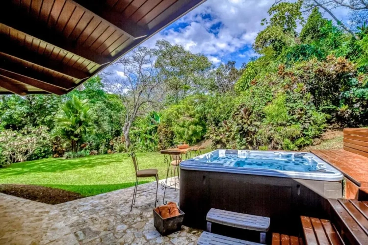 2 Bedrooms Cottage