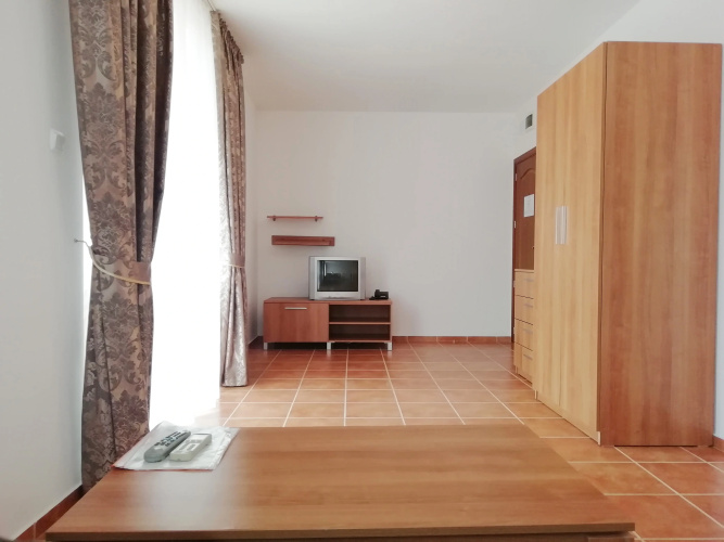 Aparthotel Efir