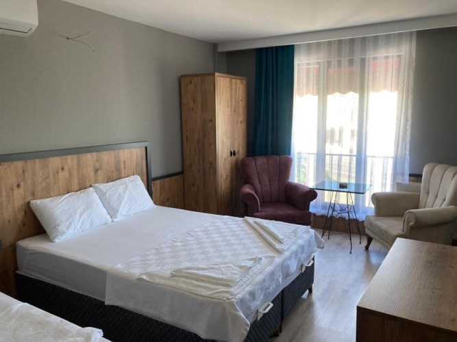 Standard Triple room with balcony