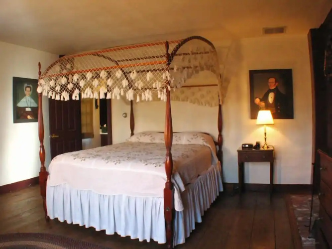 Whitehall Mansion Inn