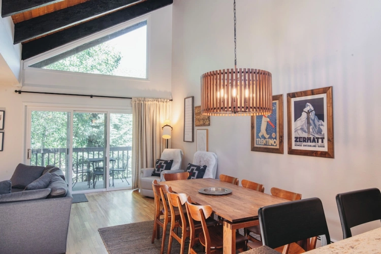 3 Bedrooms Apartment