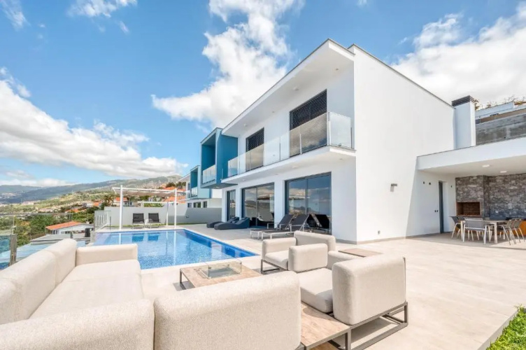 Villa Boa Nova Branca by MHM