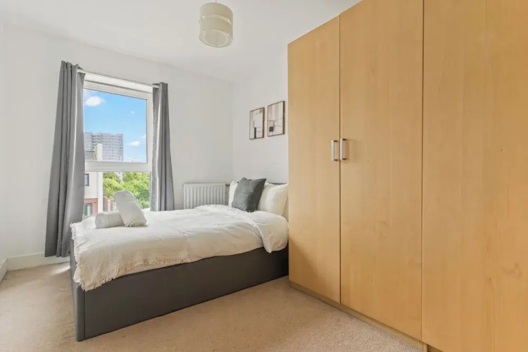 Windrush Grove Retreat in Birmingham