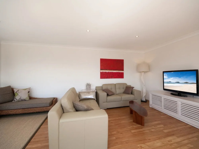 Endeavour, Unit 3/13 Ondine Close,