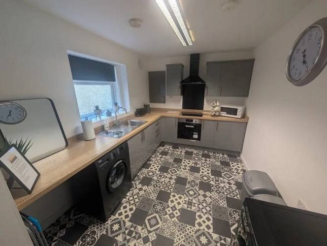 3 Bedrooms Cottage