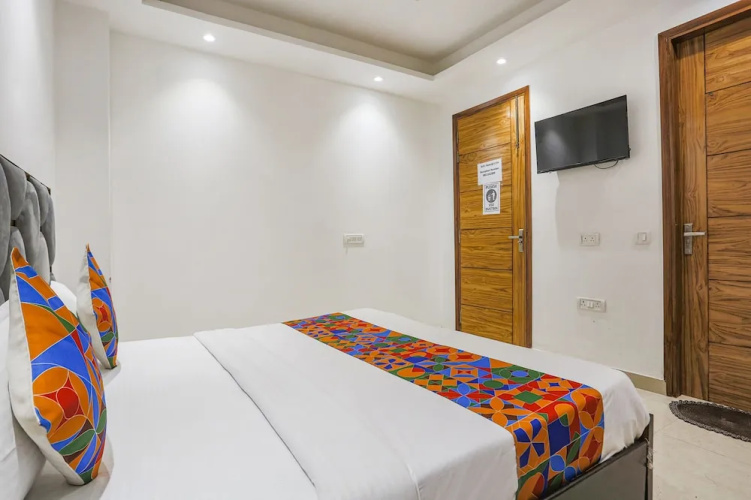 Fabhotel 24&7