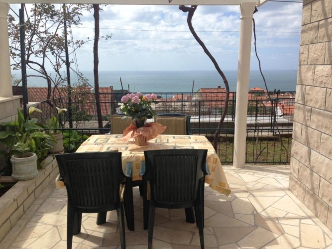 1 Bedroom Apartment with sea view