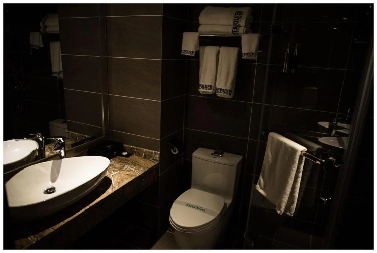 Revolver Theme Design Hotel