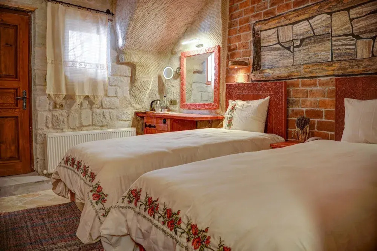 Nar-I Ask Cave Hotel