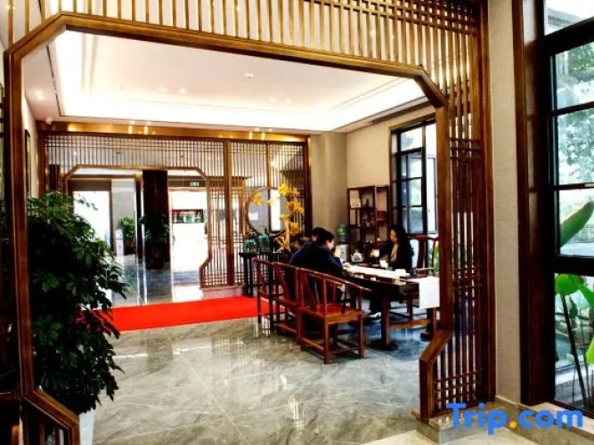 egret land Hotel