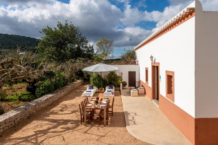 Standard Villa