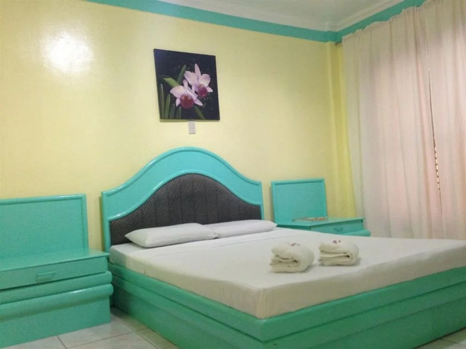 Queen's Beach Resort