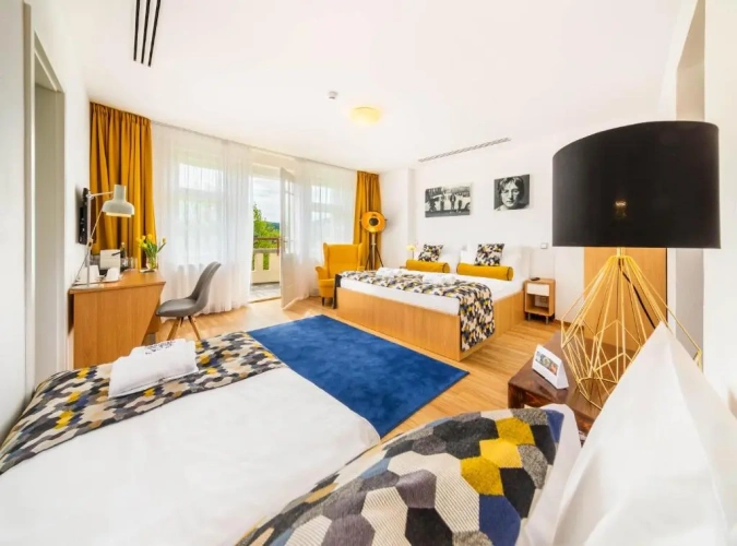 Standard Double room with view