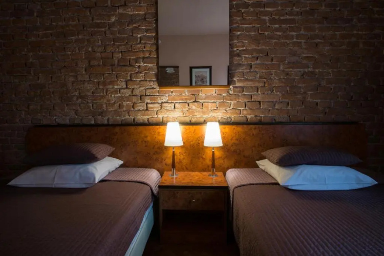 Finger Guest Rooms