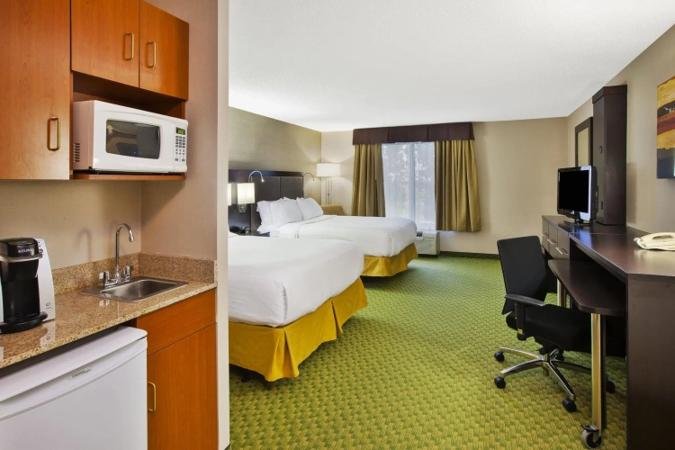 Quadruple Suite