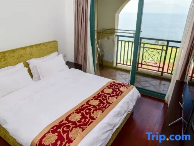 2 Bedrooms Double Suite with lake view