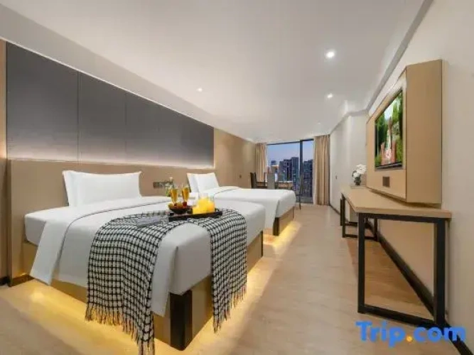 Grand room