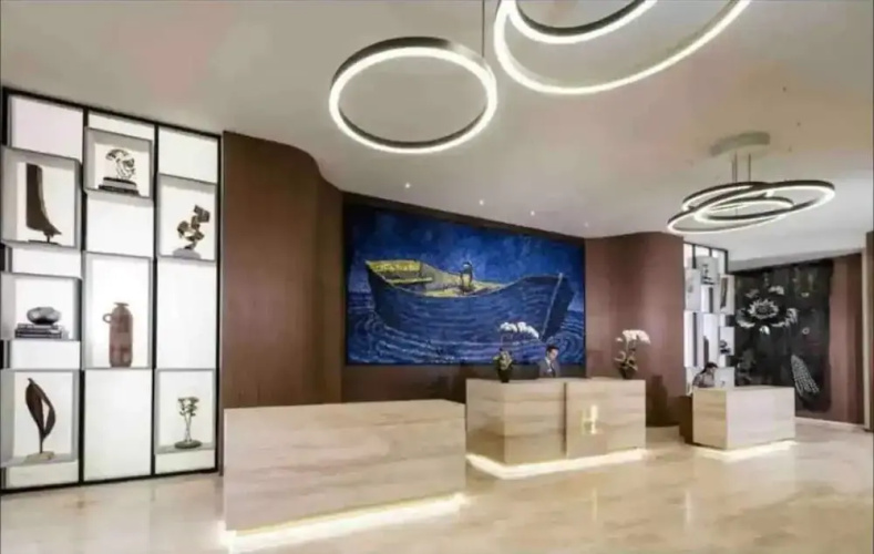 Beautiful Hyde Resort Luxe 2BR Private Beachfront