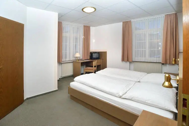 1a Hotel Zimmer Frei