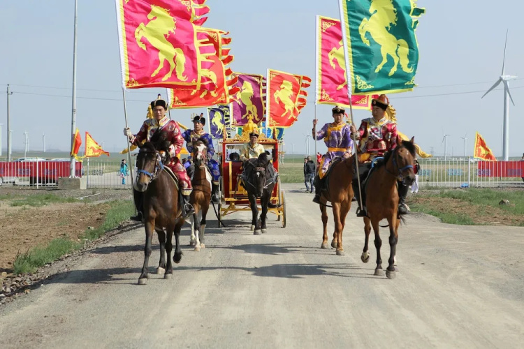 Xilingol Auspicious Horses