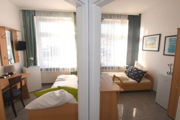 Hotel Ena