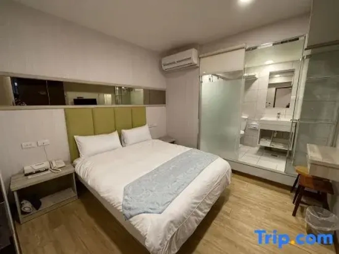 Economy Triple room