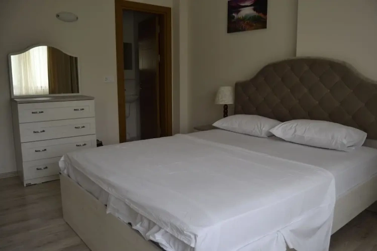 3 Bedrooms Apartment with sea view