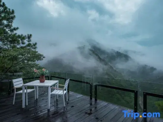 Waiyu Boutique Hostel