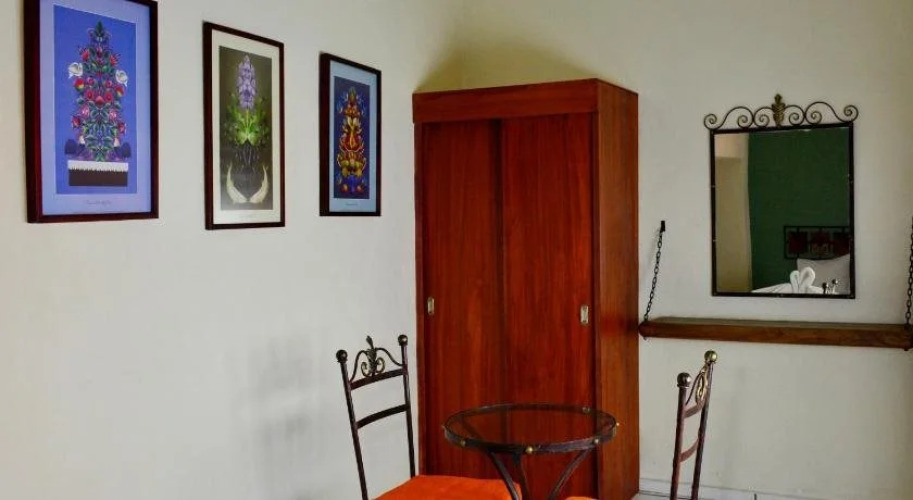 Hotel AldamaOver view