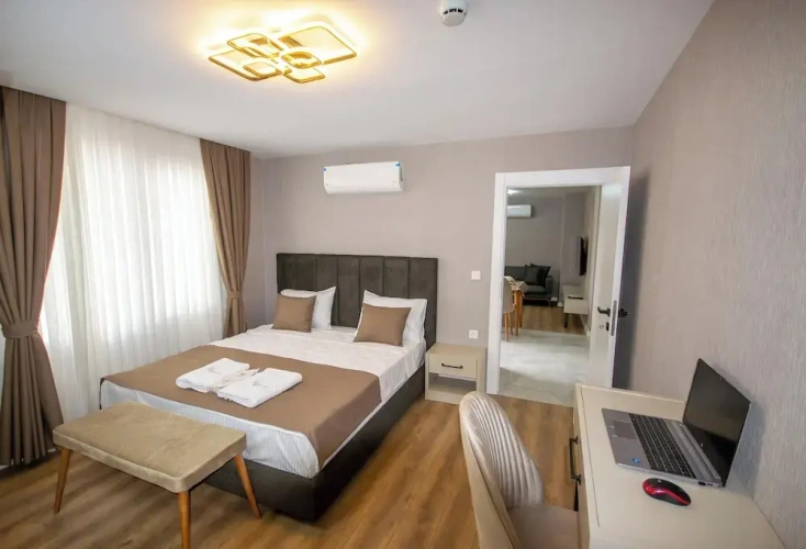 Deluxe Family Suite