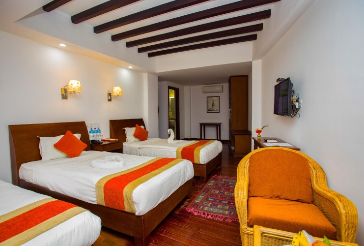 Deluxe Triple room