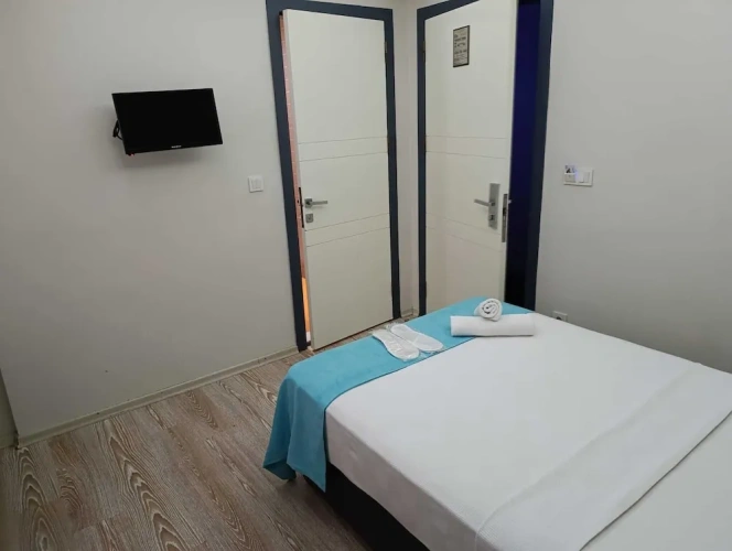 Economy room