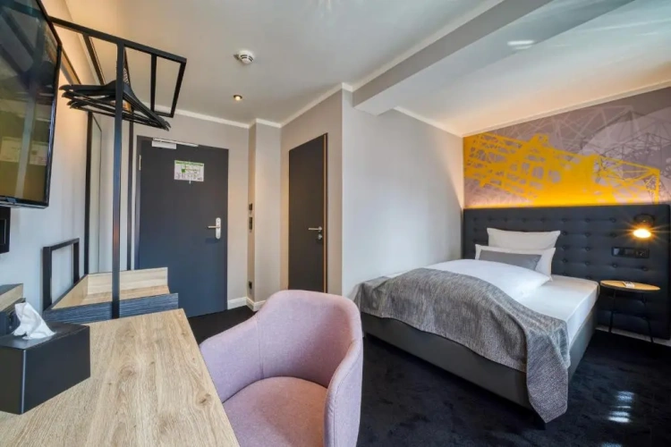 Standard Single room
