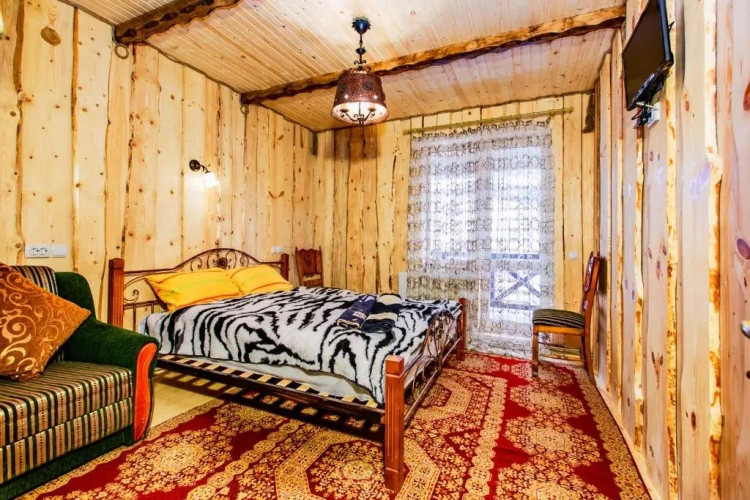 Standard Family room with mountain view